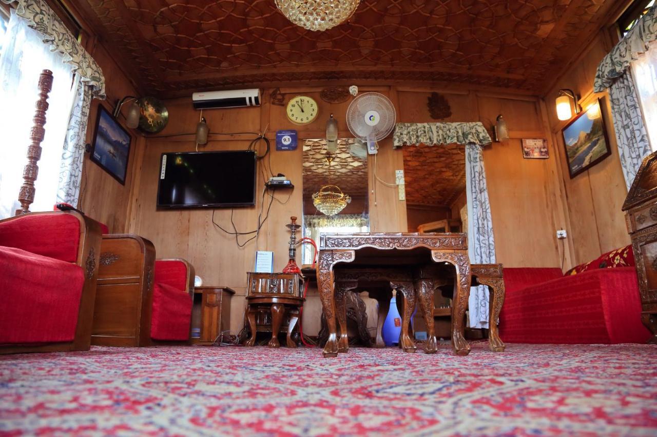 Houseboat Zaindari Palace Srīnagar Eksteriør billede
