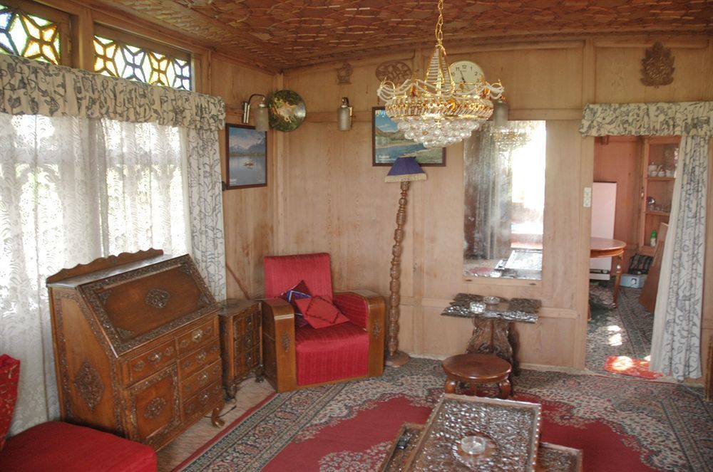 Houseboat Zaindari Palace Srīnagar Eksteriør billede